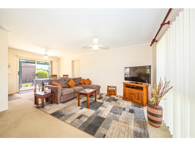 5 Sun Court, Banksia Beach QLD 4507