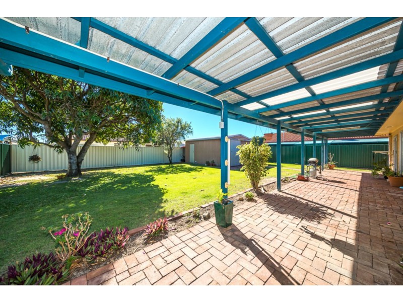 5 Sun Court, Banksia Beach QLD 4507