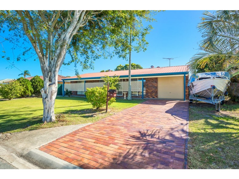 5 Sun Court, Banksia Beach QLD 4507