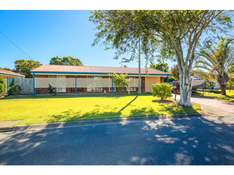 5 Sun Court, Banksia Beach QLD 4507