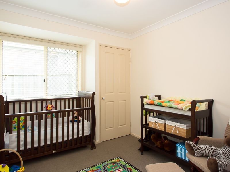 153 Bestmann Road East, Sandstone Point QLD 4511