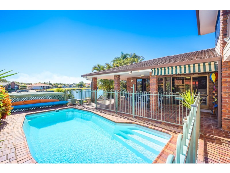 23 Dolphin Drive, Bongaree QLD 4507