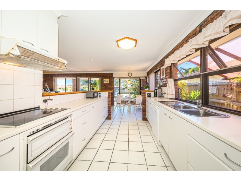 23 Dolphin Drive, Bongaree QLD 4507