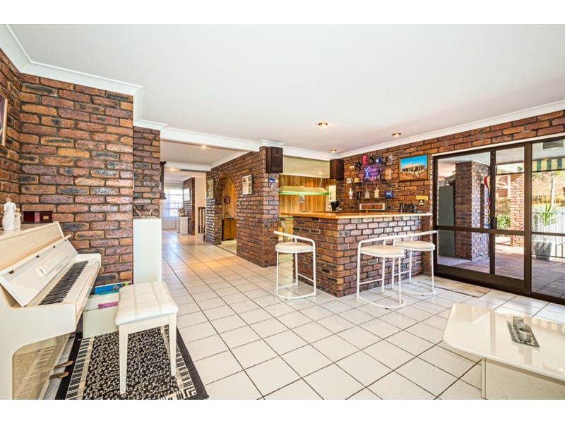 23 Dolphin Drive, Bongaree QLD 4507