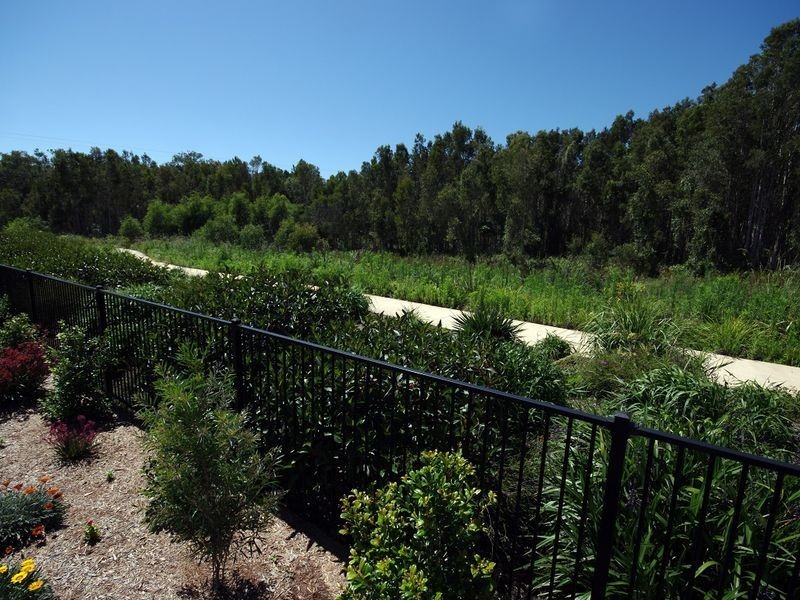 7 Pristine Place, Ningi QLD 4511