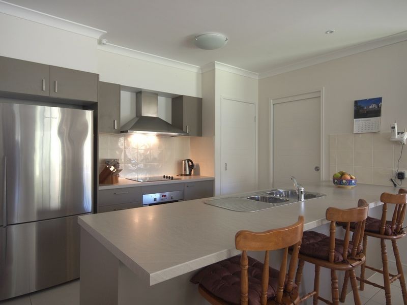 7 Pristine Place, Ningi QLD 4511