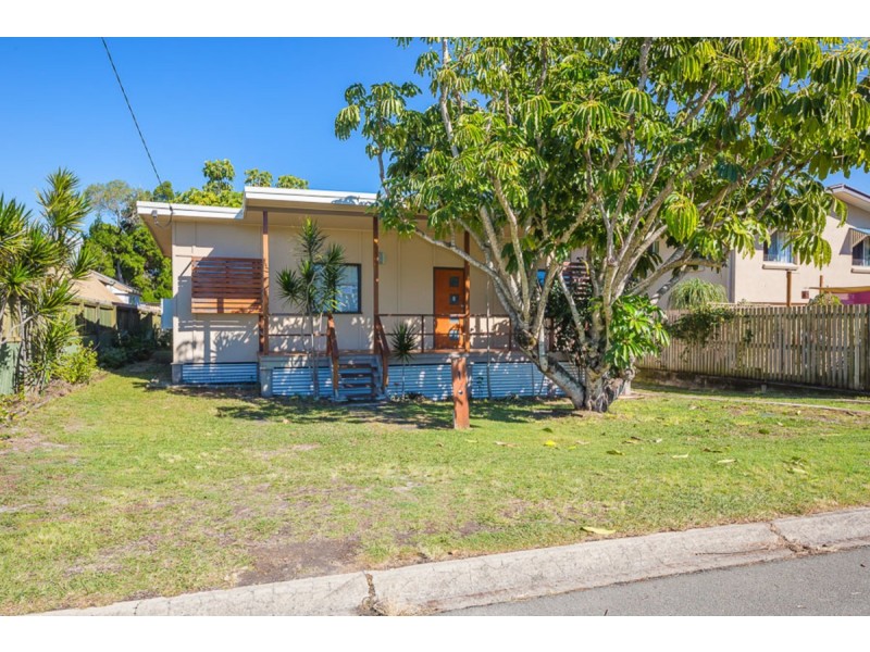 16 Hill Street, Bongaree QLD 4507