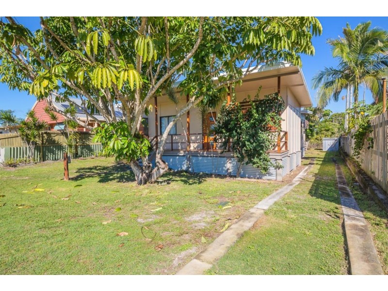 16 Hill Street, Bongaree QLD 4507