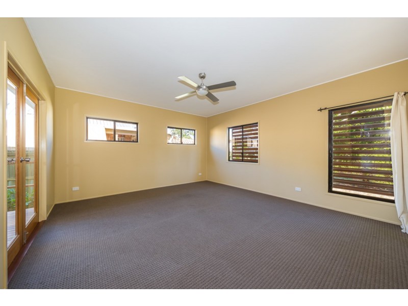 16 Hill Street, Bongaree QLD 4507