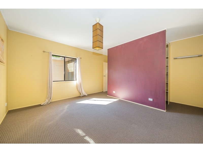 16 Hill Street, Bongaree QLD 4507