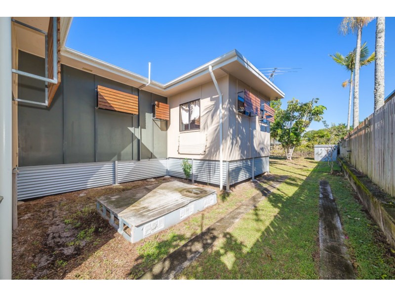 16 Hill Street, Bongaree QLD 4507