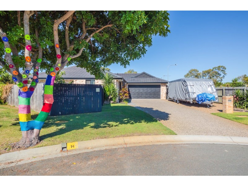 8 Dixon Court, Beachmere QLD 4510