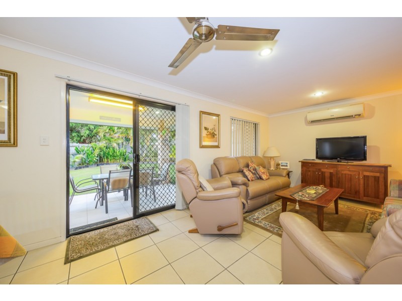 8 Dixon Court, Beachmere QLD 4510