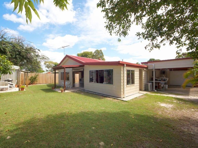 73 Moreton Tce, Beachmere QLD 4510