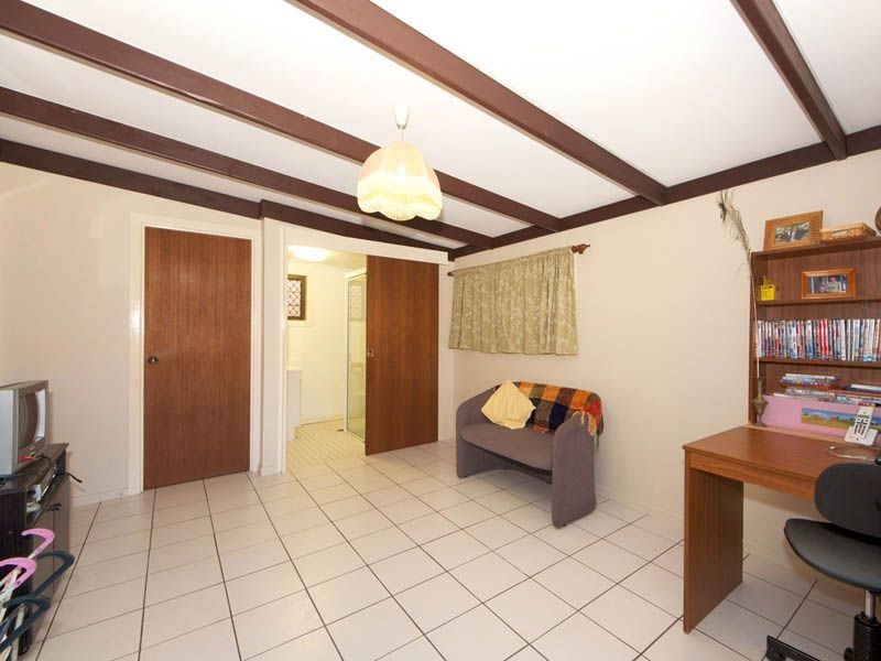 73 Moreton Tce, Beachmere QLD 4510