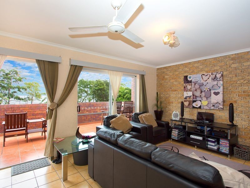 13 Toorbul Street, Bribie Island QLD 4507