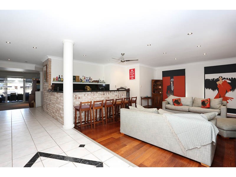 15 Tasman Court, Banksia Beach QLD 4507