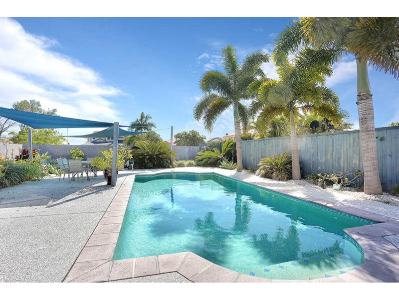 15 Tasman Court, Banksia Beach QLD 4507