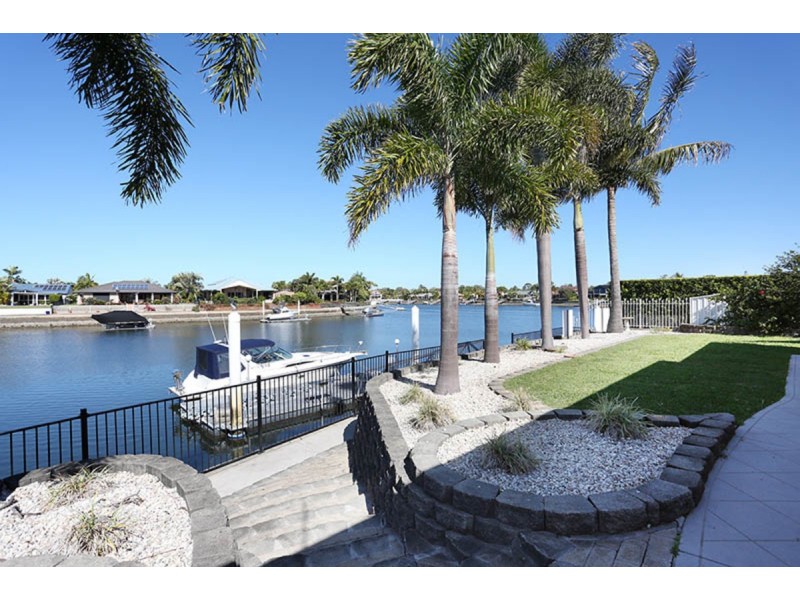 15 Tasman Court, Banksia Beach QLD 4507