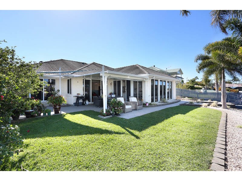 15 Tasman Court, Banksia Beach QLD 4507