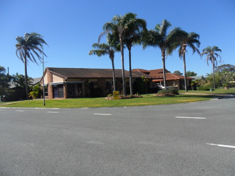 1 Elizabeth Batts Court, Banksia Beach QLD 4507