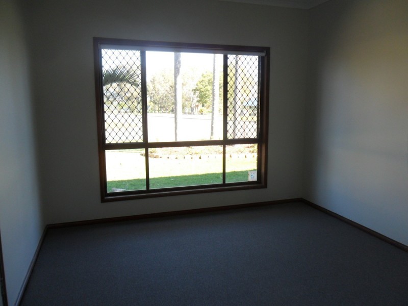 1 Elizabeth Batts Court, Banksia Beach QLD 4507