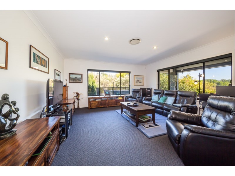 33 Dunebean Drive, Banksia Beach QLD 4507