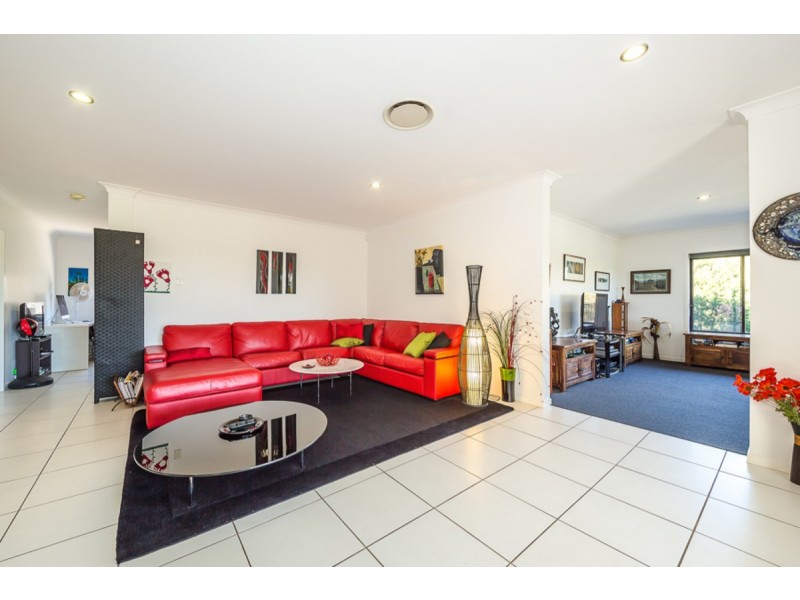 33 Dunebean Drive, Banksia Beach QLD 4507