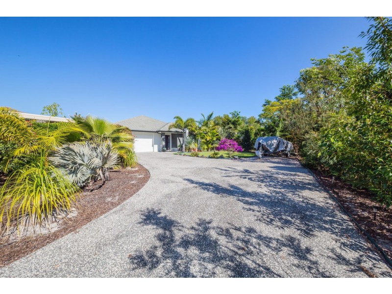 33 Dunebean Drive, Banksia Beach QLD 4507
