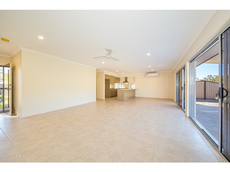 15 Sinclair Place, Ningi QLD 4511