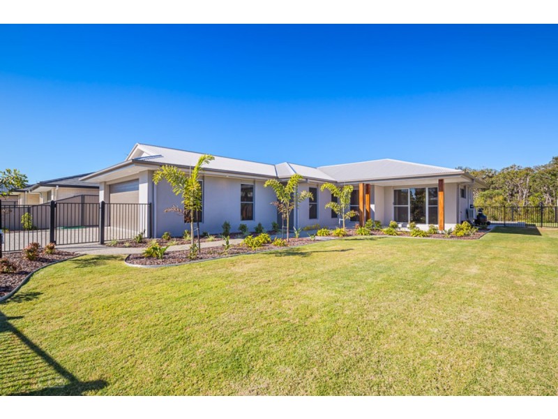 15 Sinclair Place, Ningi QLD 4511