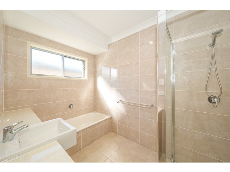 15 Sinclair Place, Ningi QLD 4511