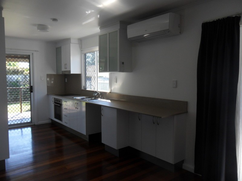 11 Lyre Bird Lane, Bongaree QLD 4507