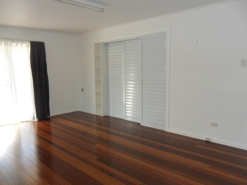 11 Lyre Bird Lane, Bongaree QLD 4507