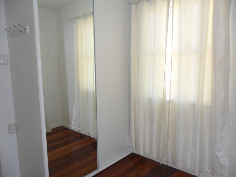 11 Lyre Bird Lane, Bongaree QLD 4507