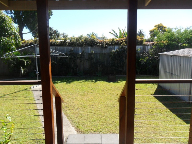 11 Lyre Bird Lane, Bongaree QLD 4507