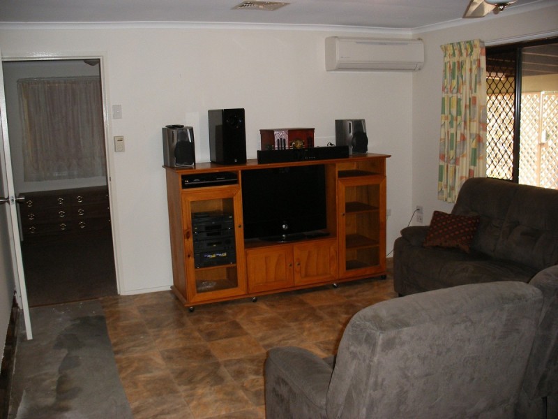 15 Moatah Drive, Beachmere QLD 4510