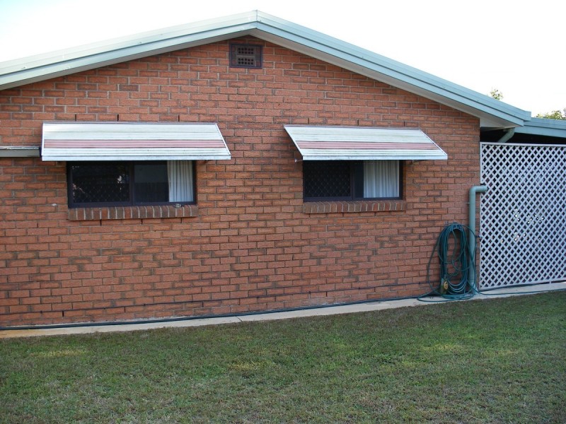 15 Moatah Drive, Beachmere QLD 4510