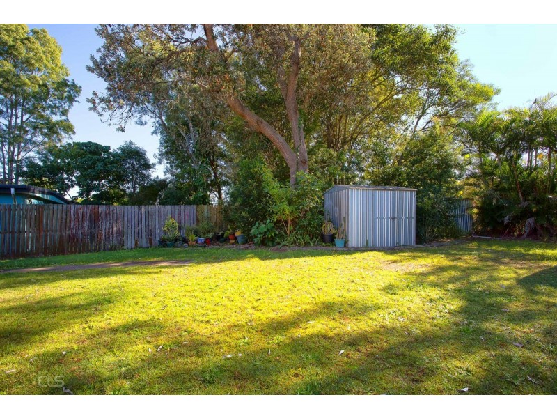 5 Lalroy Street, Beachmere QLD 4510