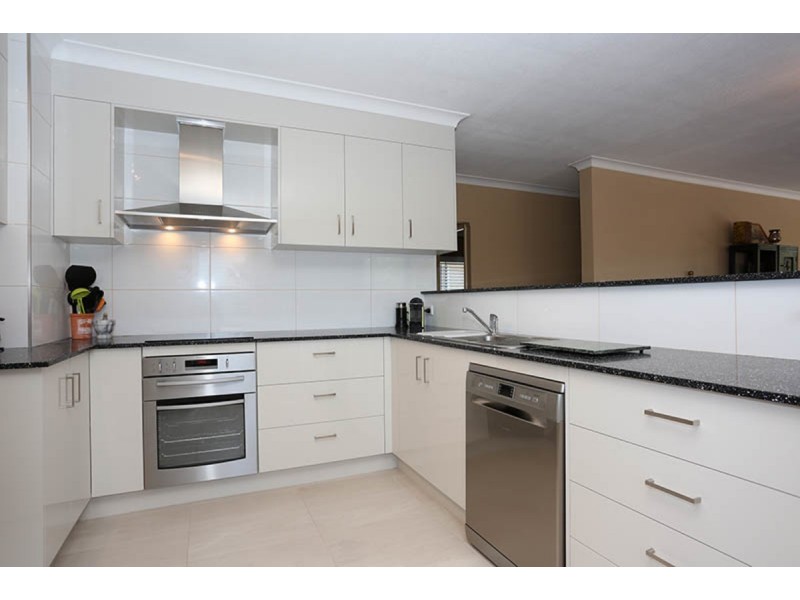 2/2 Sunderland Drive, Banksia Beach QLD 4507