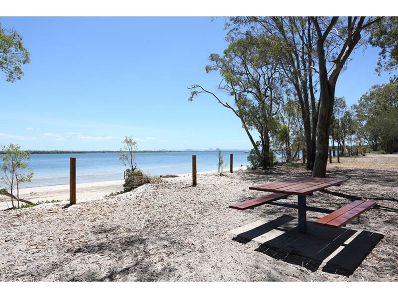2/2 Sunderland Drive, Banksia Beach QLD 4507