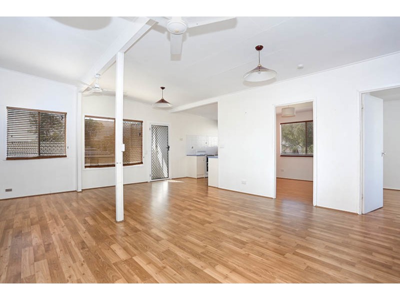 19 Clayton Street, Woorim QLD 4507