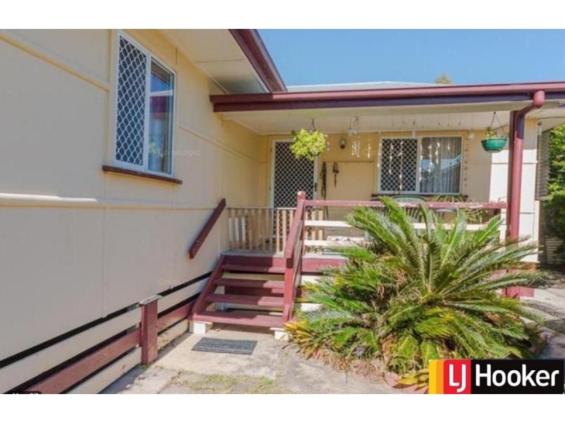 10 Lalroy Street, Beachmere QLD 4510