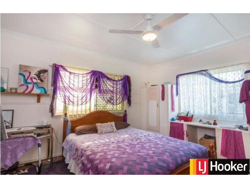 10 Lalroy Street, Beachmere QLD 4510