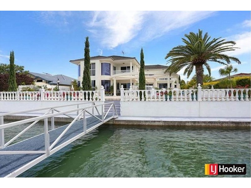 28 Island Parade, Banksia Beach QLD 4507