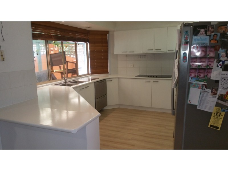 4-6 Greygum Court, Ningi QLD 4511