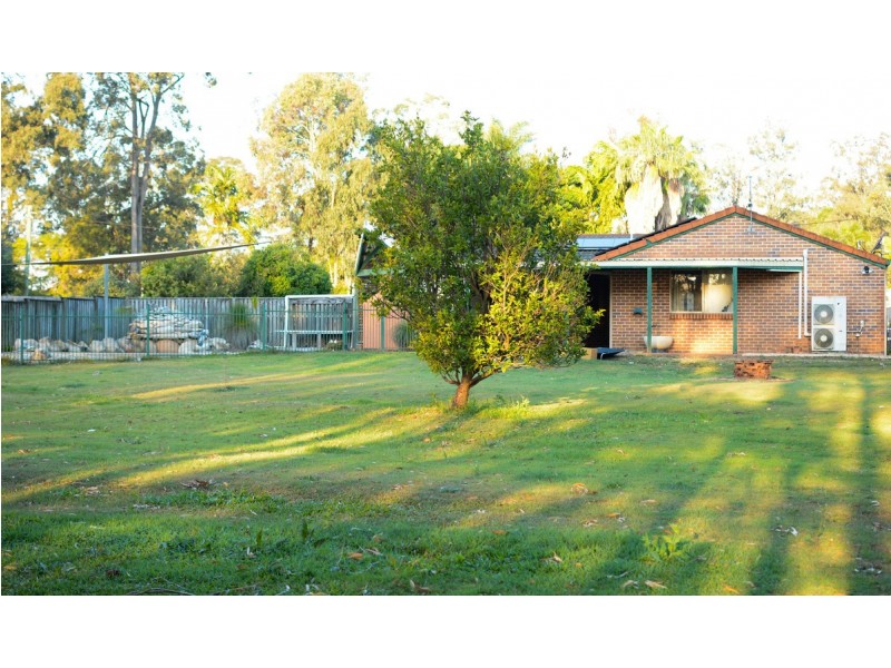 4-6 Greygum Court, Ningi QLD 4511