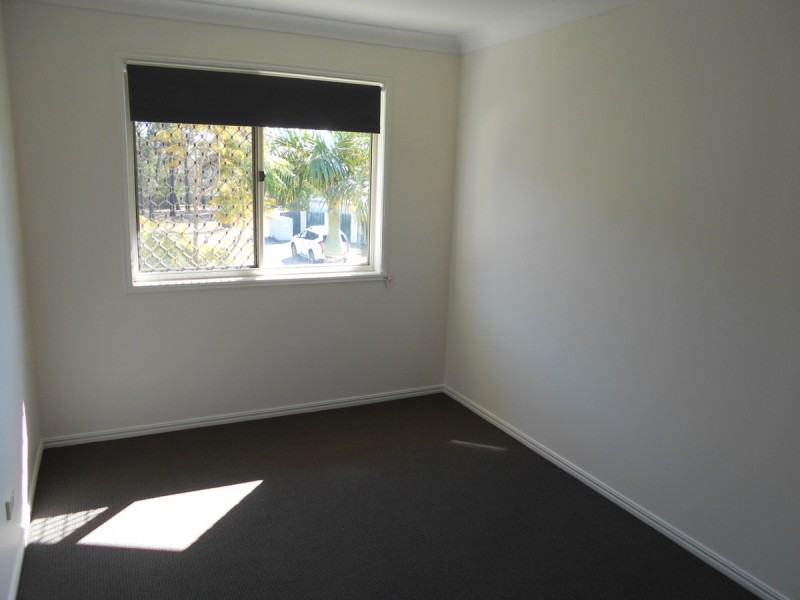 11 Kirk Place, Sandstone Point QLD 4511