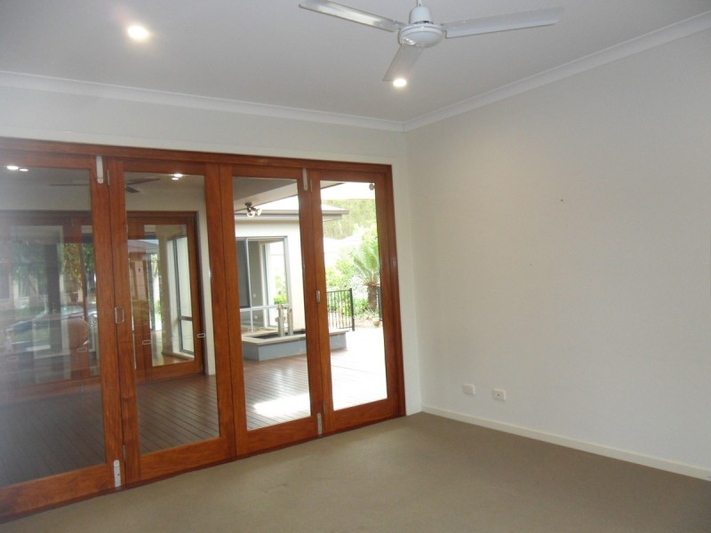 6 Riverstone Street, Ningi QLD 4511