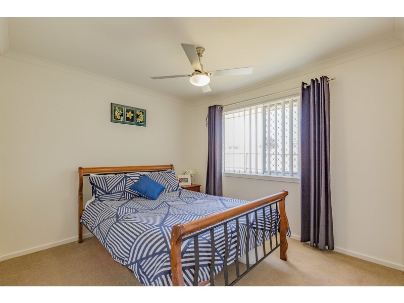 13 Broadleaf Place, Ningi QLD 4511
